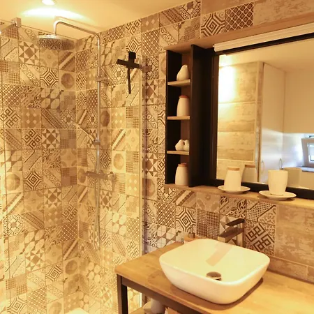 De La Rose Saint-Vincent (Haute-Loire)